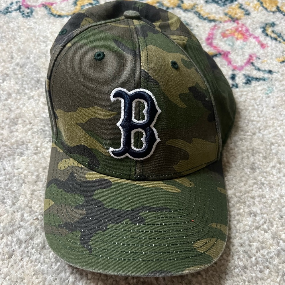 Men's Camo Baseball Cap with Embroidered Letter